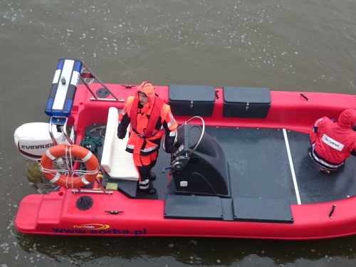 Łódź Fun Yak 540 z kompletnym wyposażeniem i silnikiem Evinrude E-TEC 90 H.O. 7