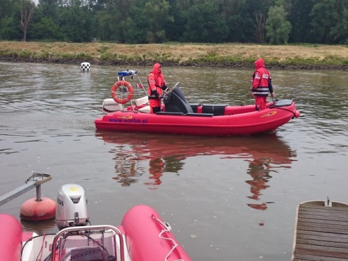 Łódź Fun Yak 540 z kompletnym wyposażeniem i silnikiem Evinrude E-TEC 90 H.O. 9