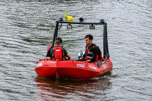 Łódź WHALY 310  polietylen czerwona 5