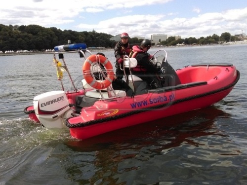 Łódź Fun Yak 540 z kompletnym wyposażeniem i silnikiem Evinrude E-TEC 90 H.O. 5