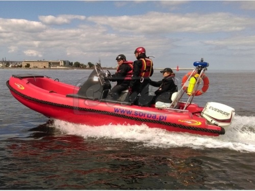 Łódź Fun Yak 540 z kompletnym wyposażeniem i silnikiem Evinrude E-TEC 90 H.O. 4